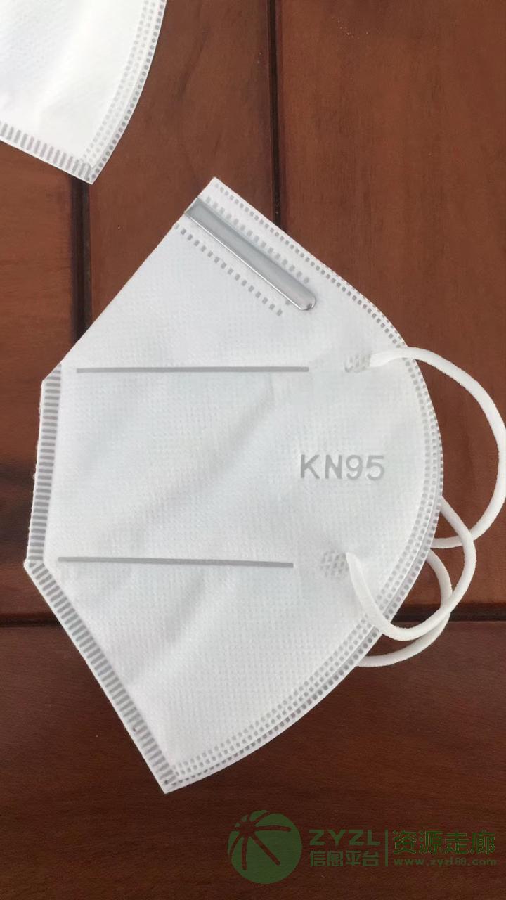 KN95后段加工。 手机钢化膜。